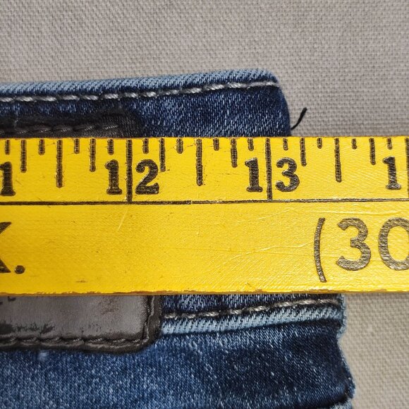 Silver Jeans Suki Capri women's size W26/L22 1/2 dark wash blue, low-rise - Picture 9 of 13